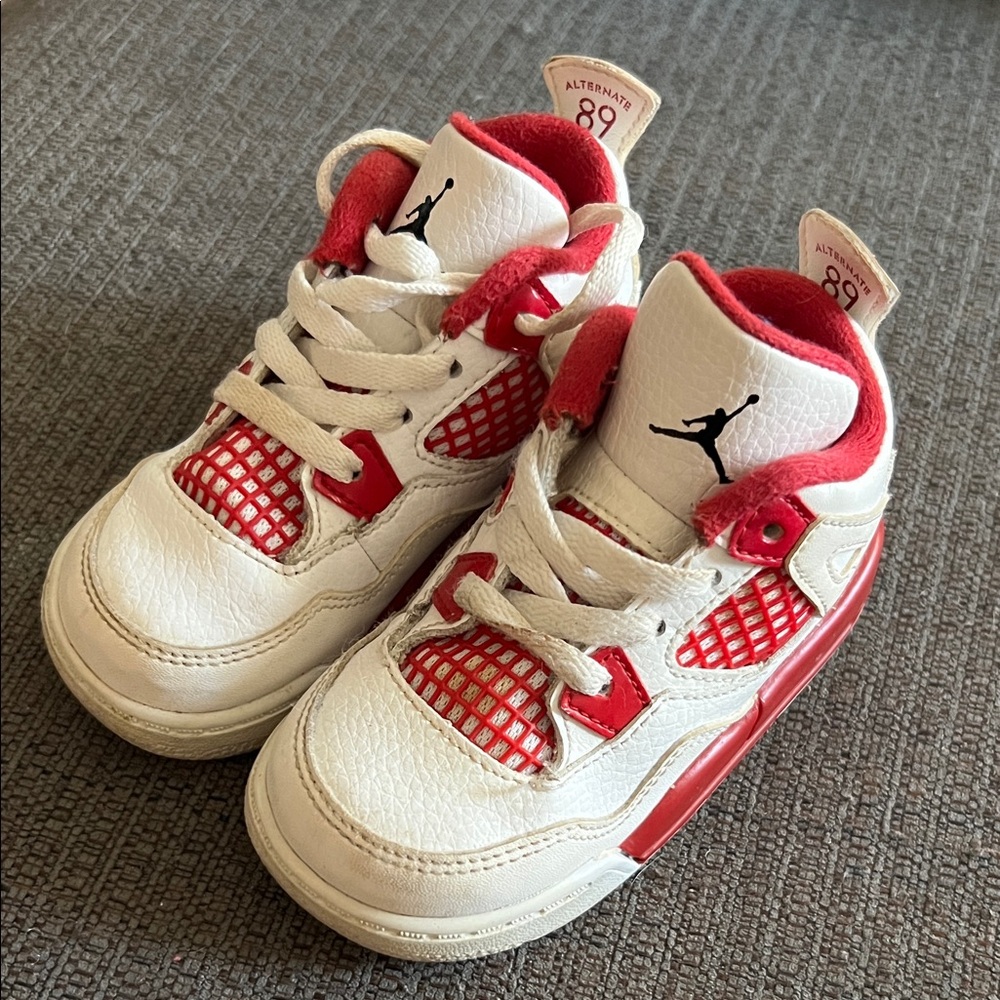 Retro Jordan 4s